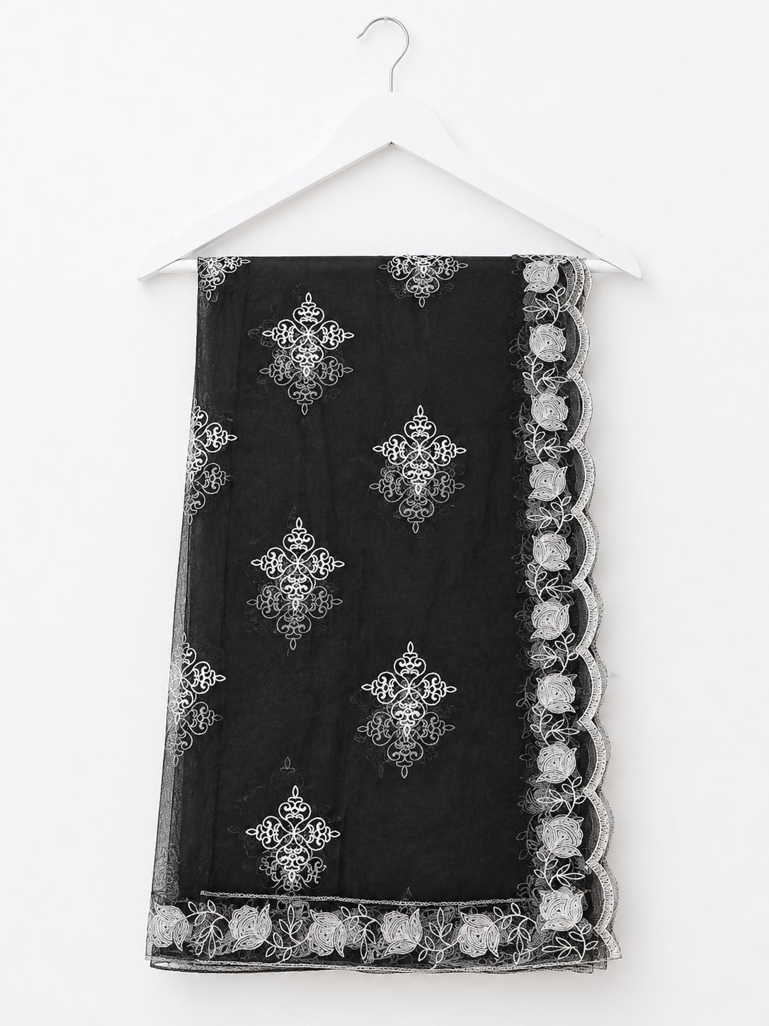 Embroidered net dupatta