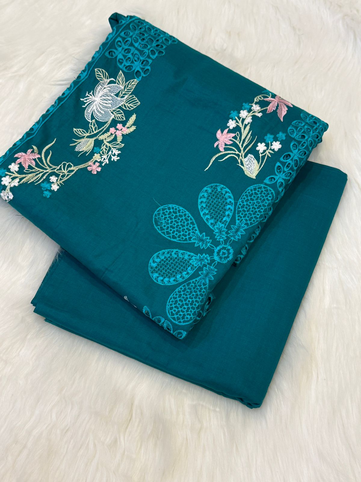 2pc embroidered