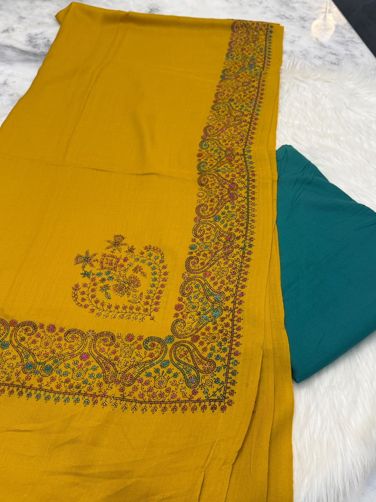 3PC Dhanak Suit with Hand-Embroidered Pashmina Shawl