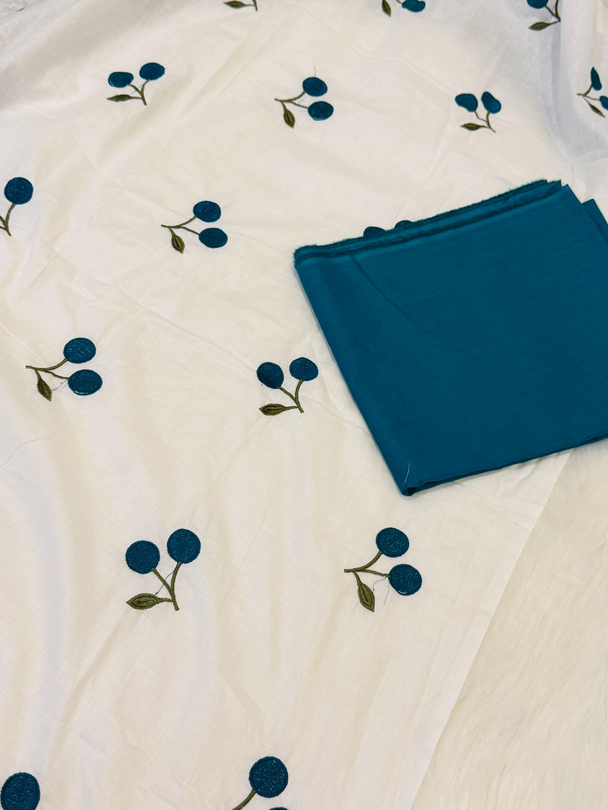 Embroidered 2pc