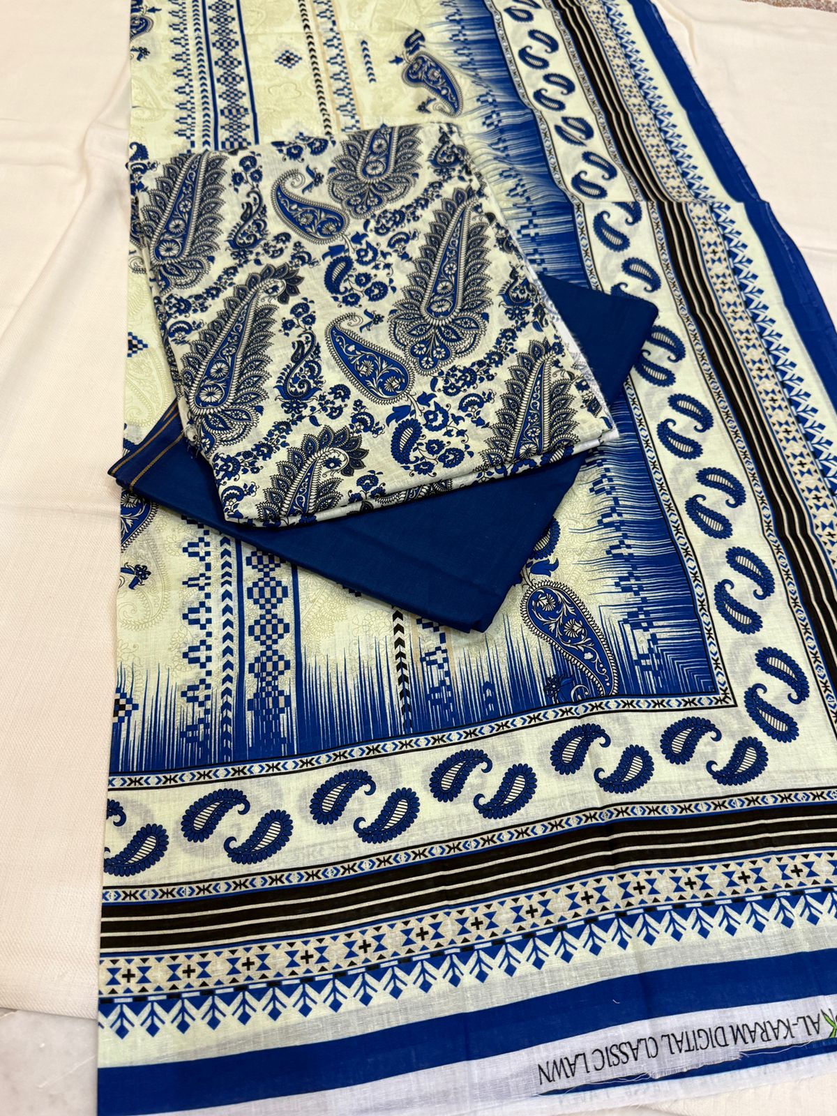 3 PC. LAWN UNSTITCHED SUIT