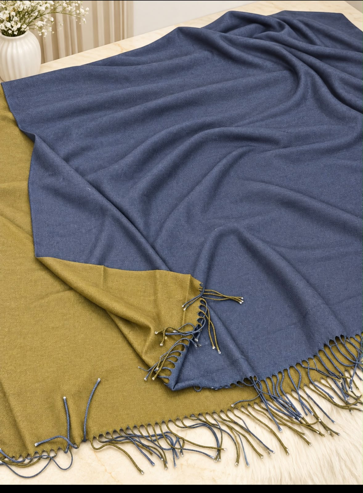 Cozy dubal shade Wool big Shawl