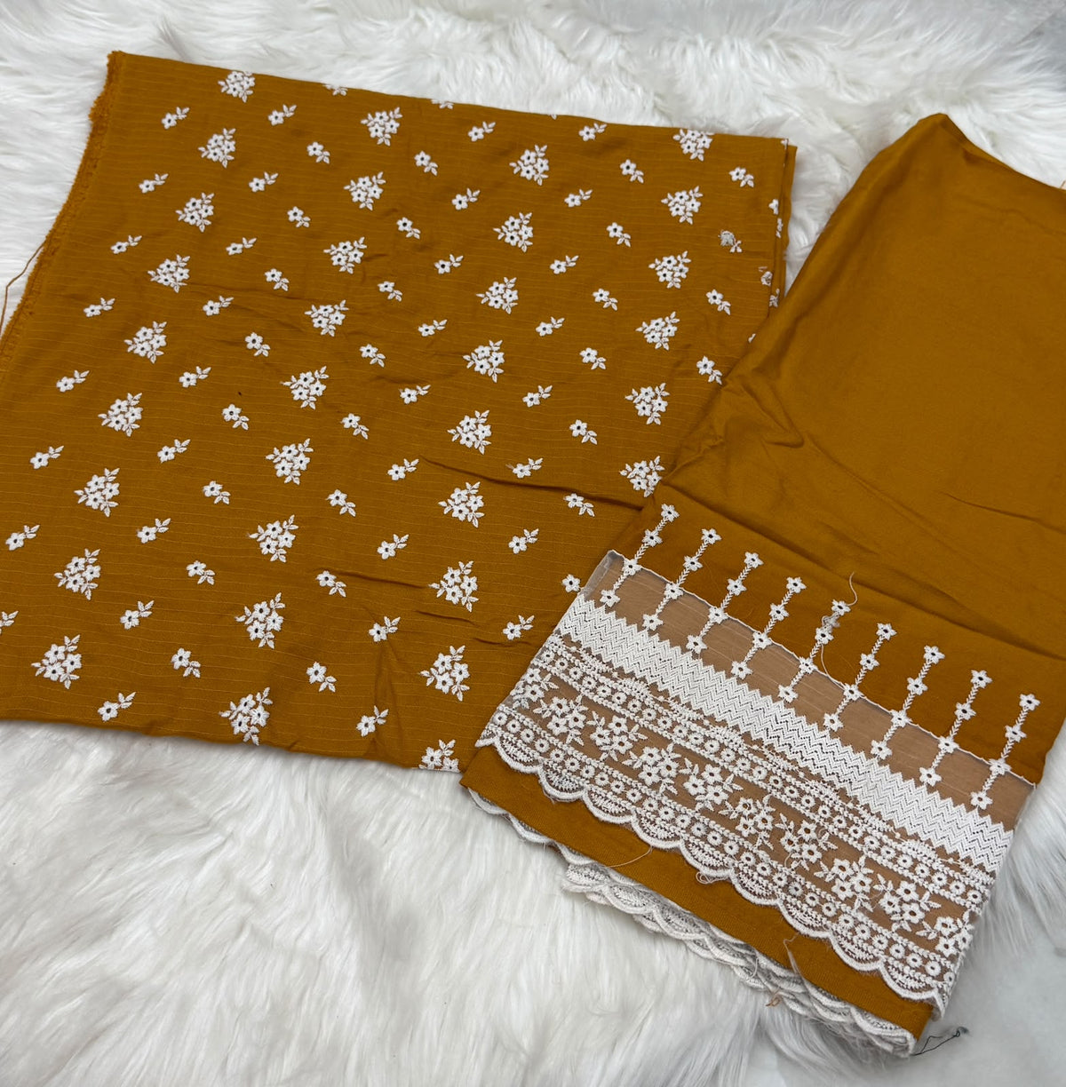 Dhanak embroidered 2pc