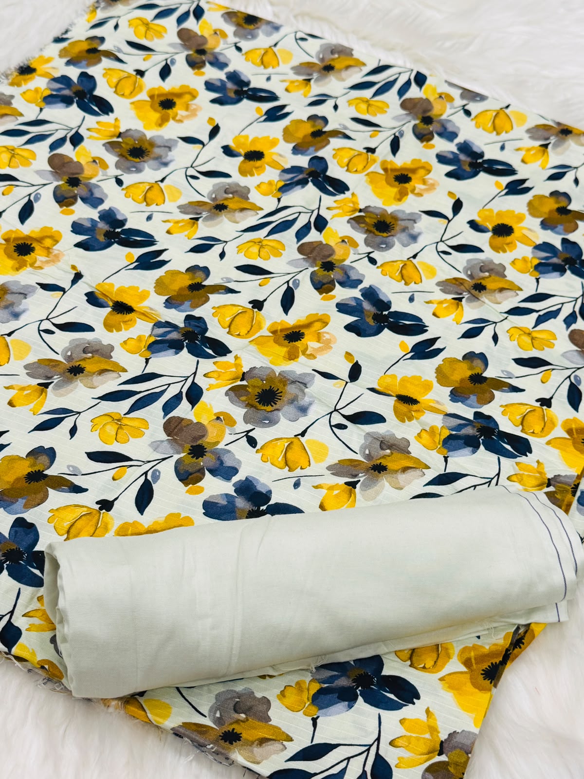 Doria Linen Printed 2PC – Unstitched