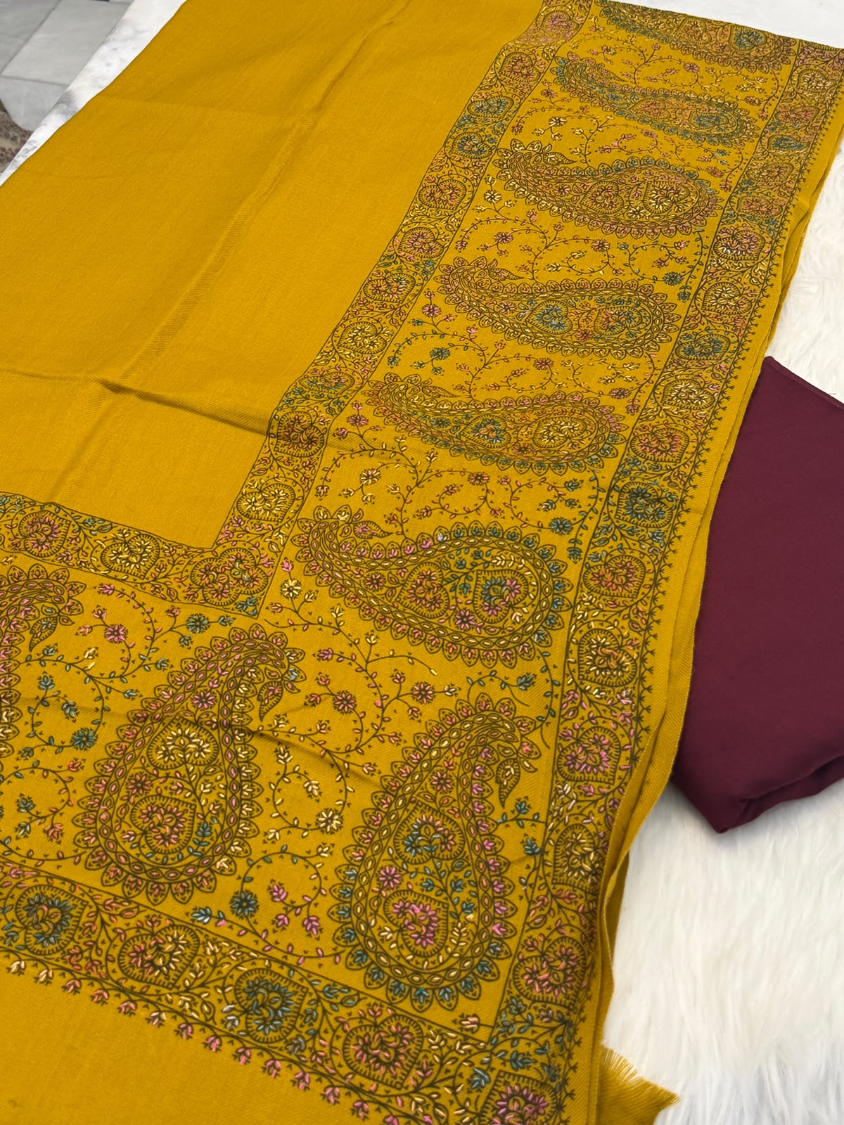 3PC Dhanak Suit with Hand-Embroidered Pashmina Shawl