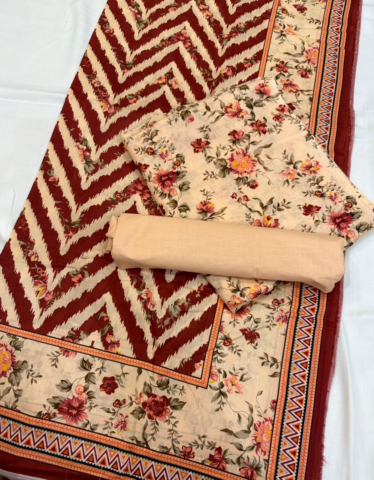 3 PC. LAWN UNSTITCHED SUIT