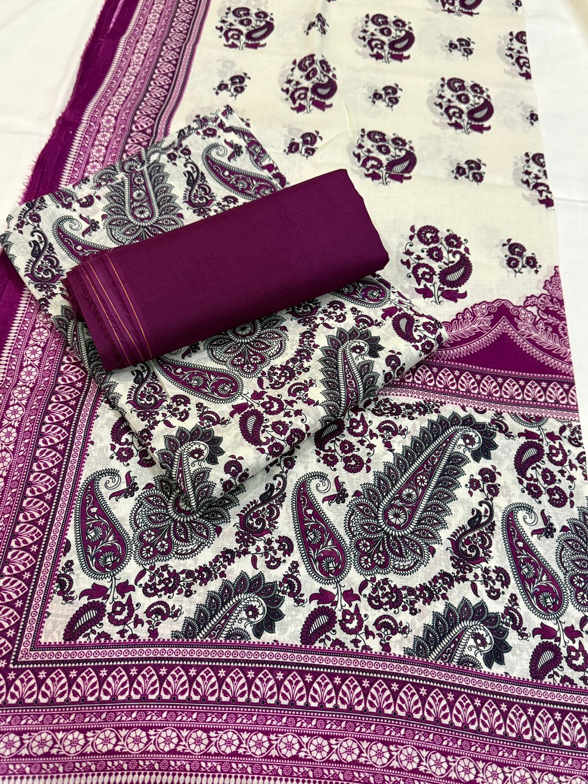 3 PC. LAWN UNSTITCHED SUIT