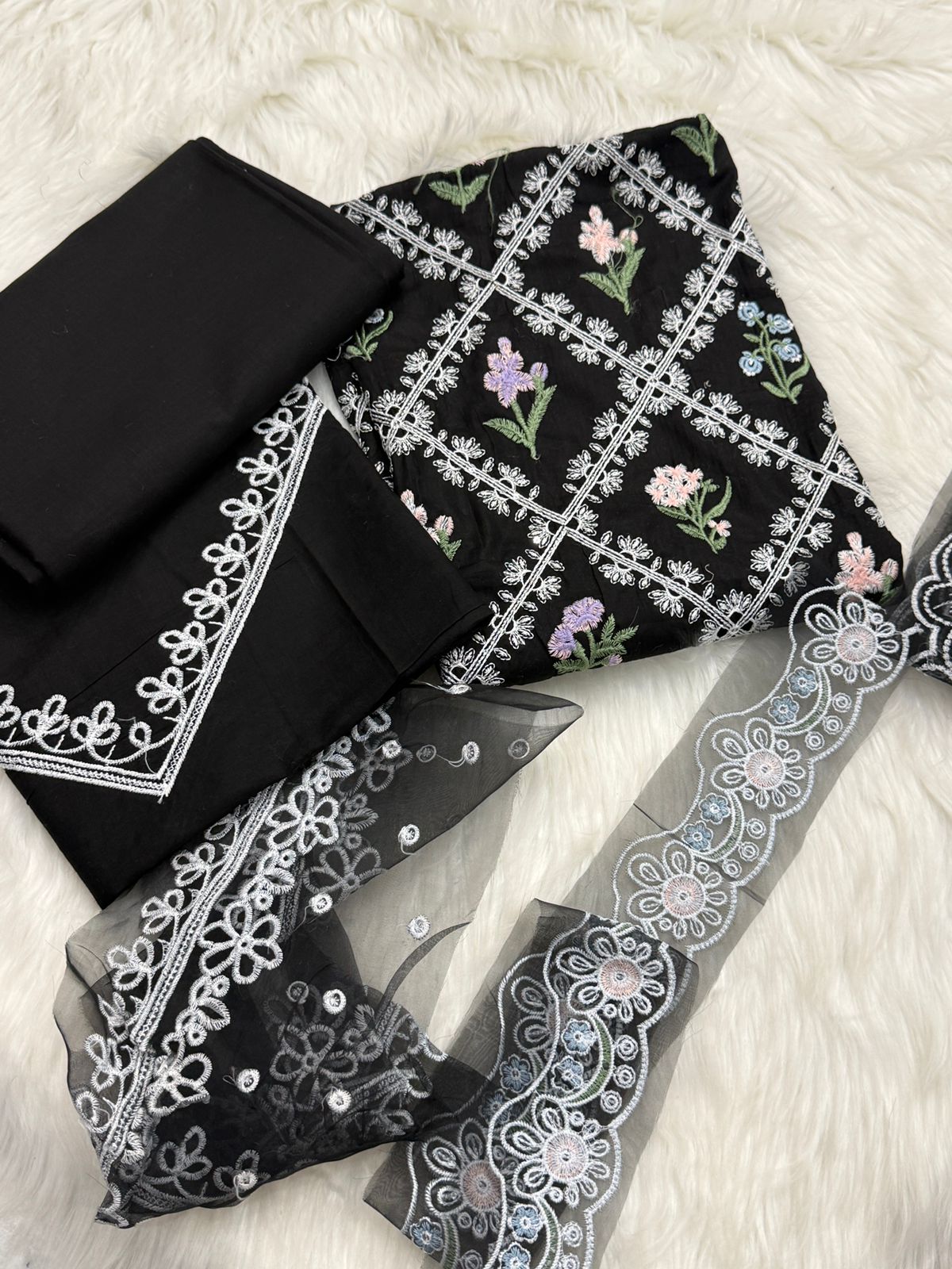 2pc embroidered
