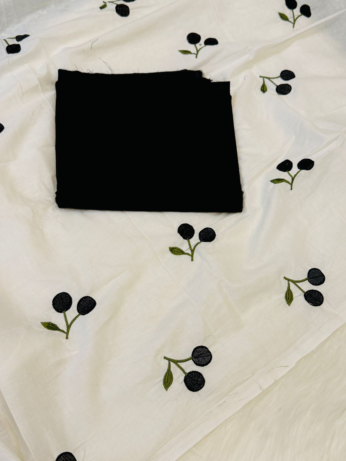 Embroidered 2pc