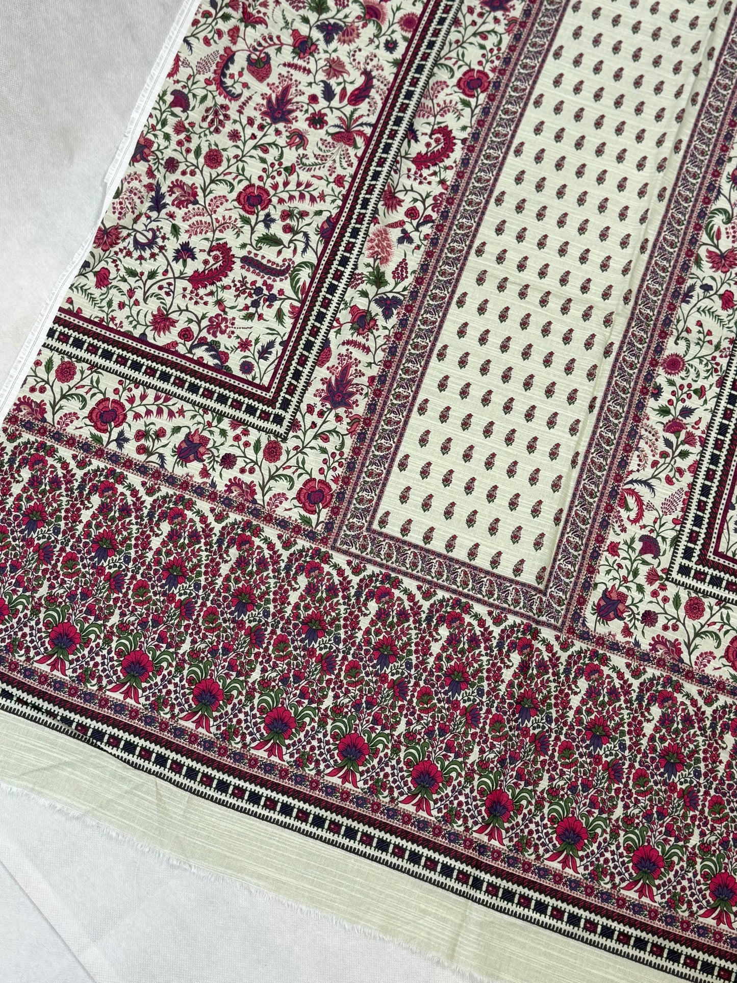 Khadar three pc sapphire