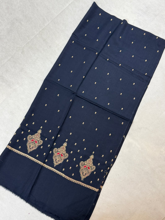 Big size embroidered shawl