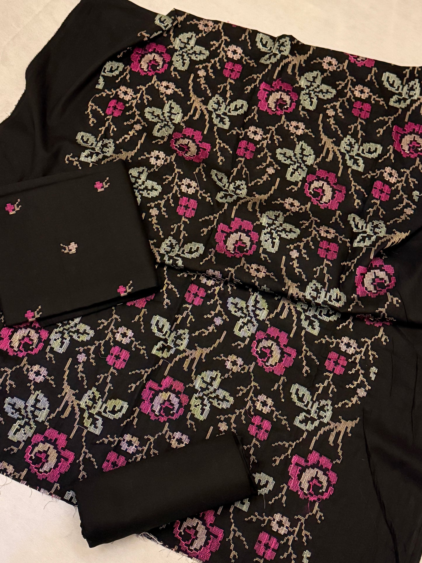 2pc Embroidered suit