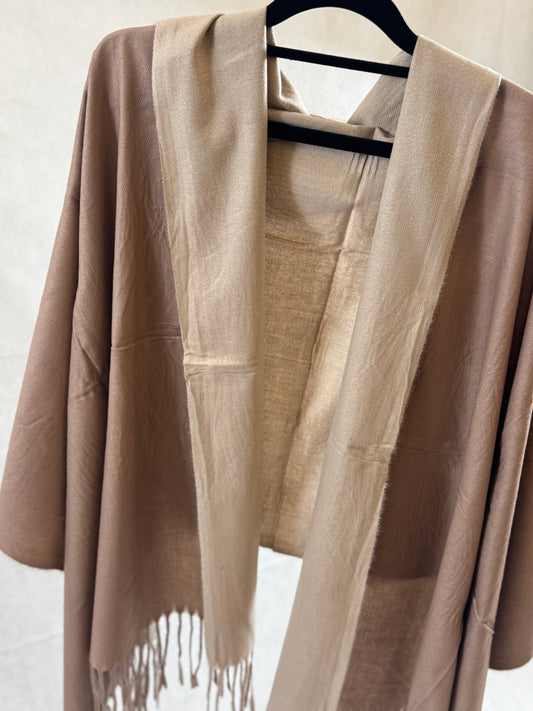 Double-sided wool mini shawl