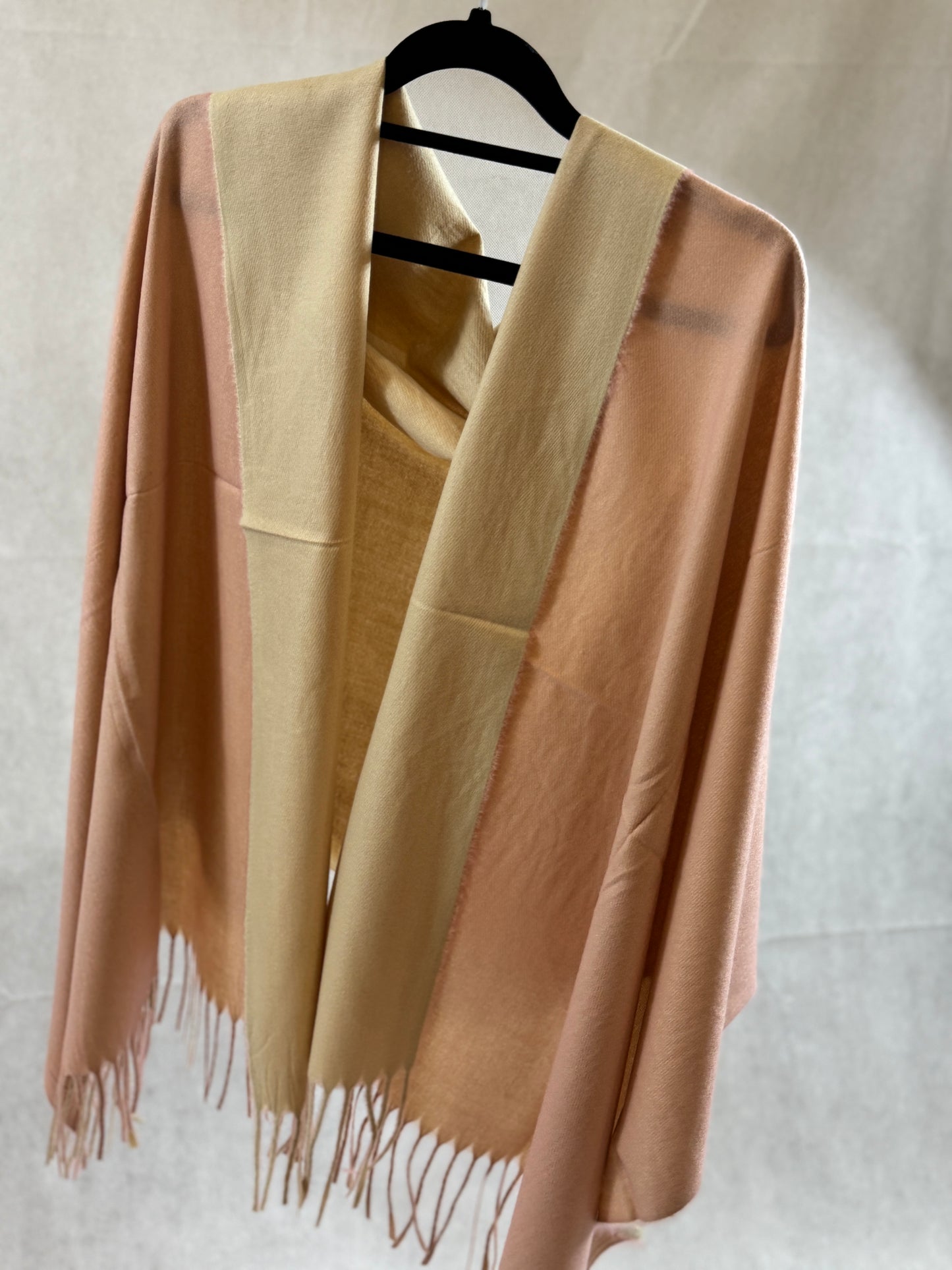 Double-sided wool mini shawl