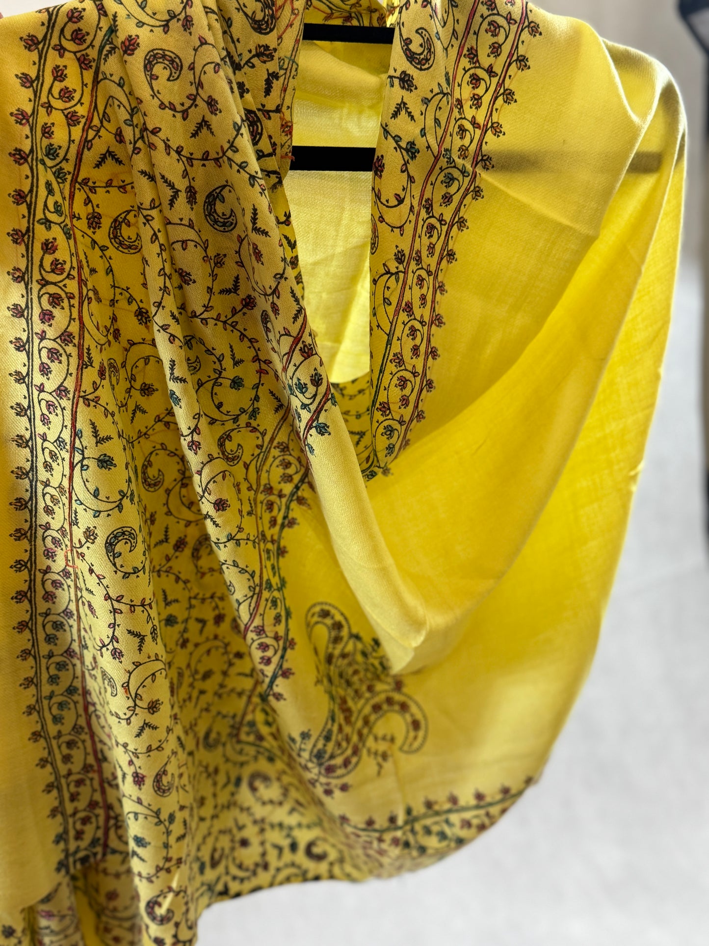 Embroidered mini pashmina shawl