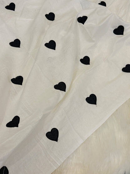 Embroidered fabric lawn
