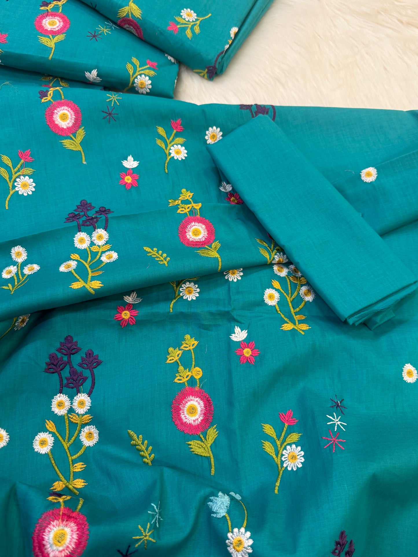 Embroidered 2pc