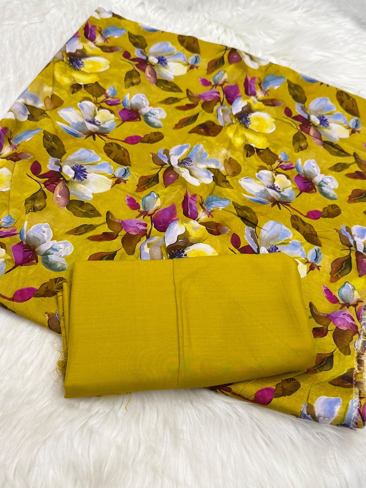 Doria Linen Printed 2PC – Unstitched