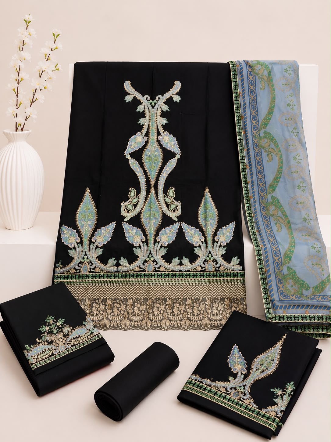 Azure Noir | Luxury 3PC Lawn Suit