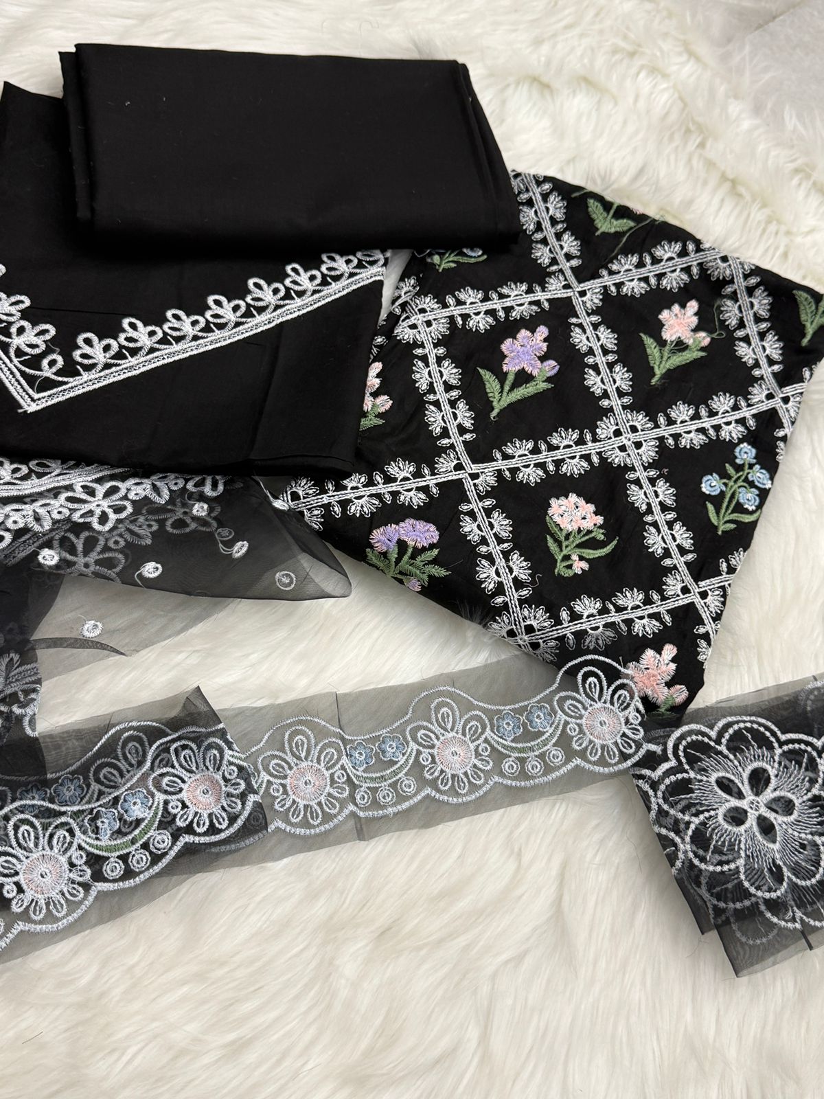 2pc embroidered