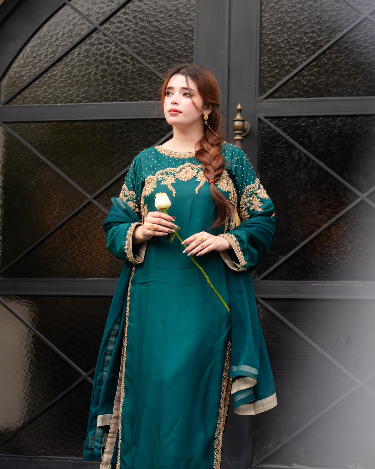 Royal Elegance – Luxury Party Wear
