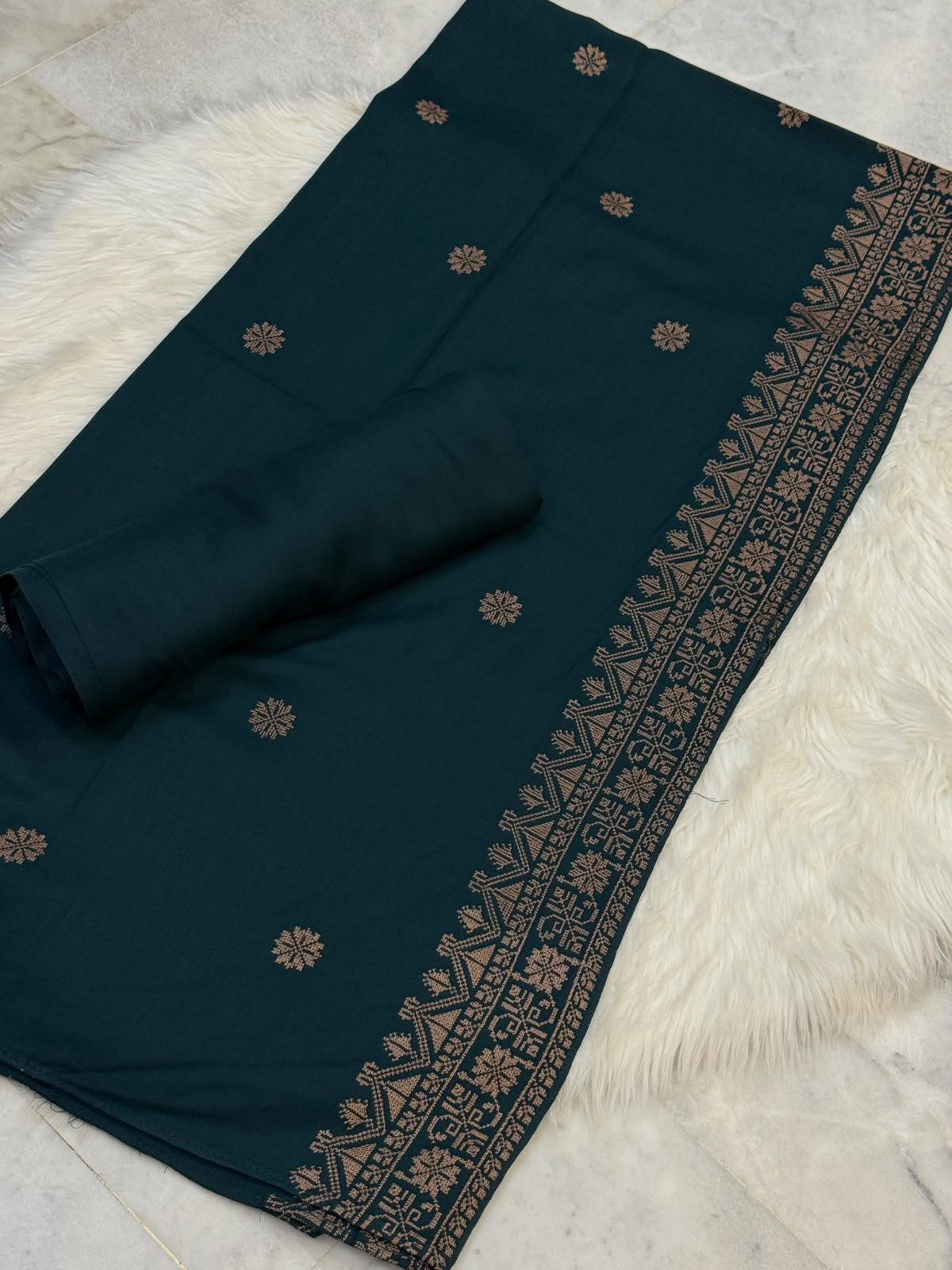Embroidered pashmina wool 3pc