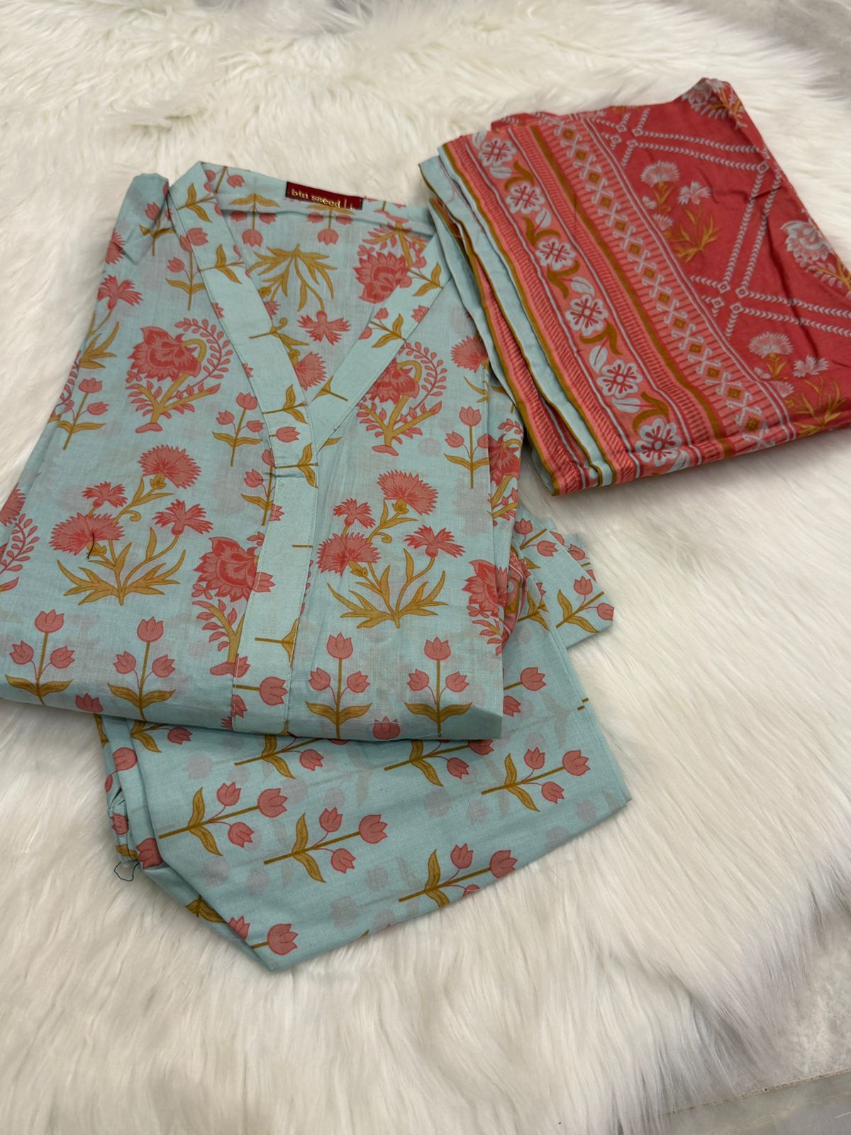 3PC FABRIC Lawn