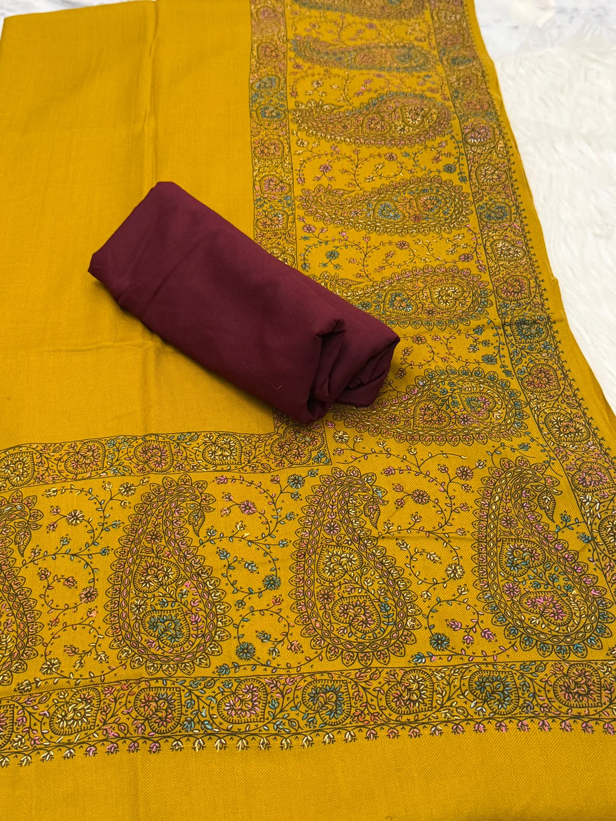 3PC Dhanak Suit with Hand-Embroidered Pashmina Shawl