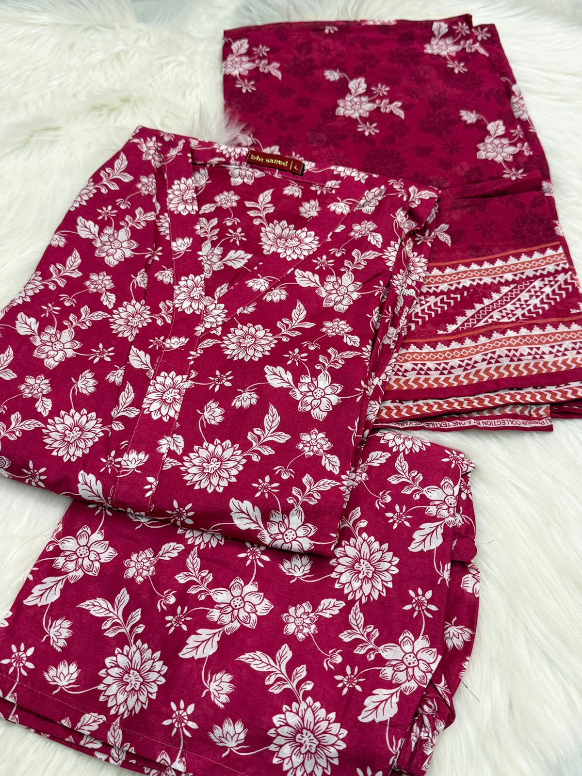 3PC FABRIC Lawn