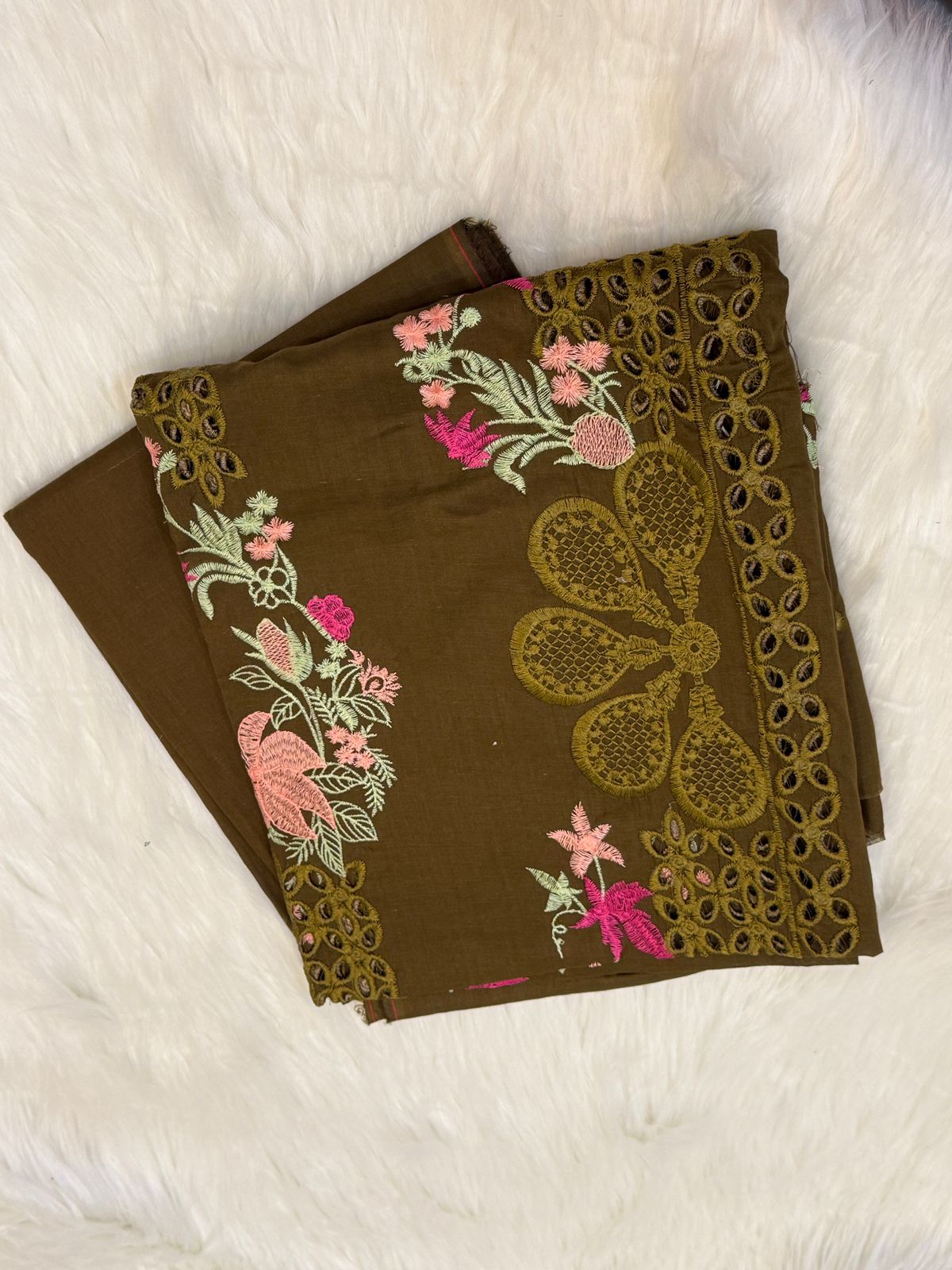 2pc embroidered